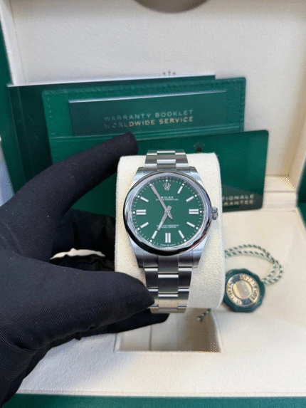Super Clone Rolex Oyster Perpetual 41mm Green Dial with Oyster Bracelet – Ref 124300
